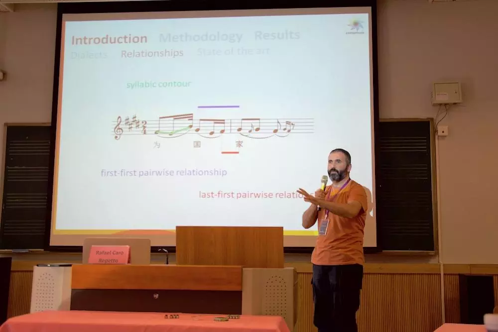 DLfM 2017: Rafael Caro Repetto presenting